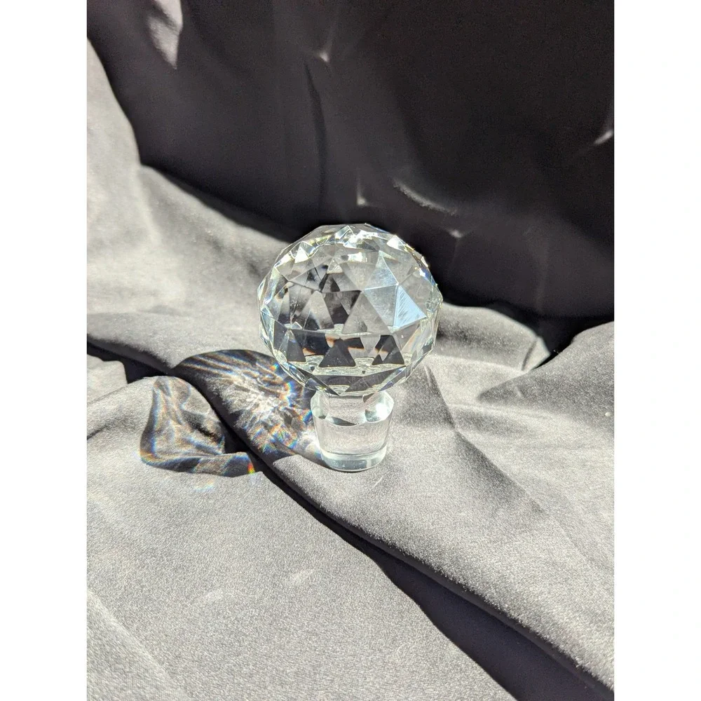 Unbranded elegant faceted